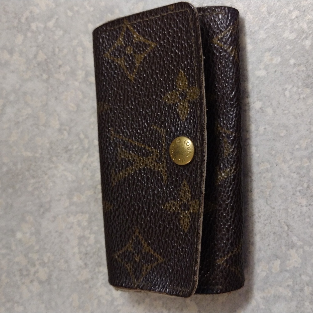 1992 Louis Vuitton Vintage Key Holder